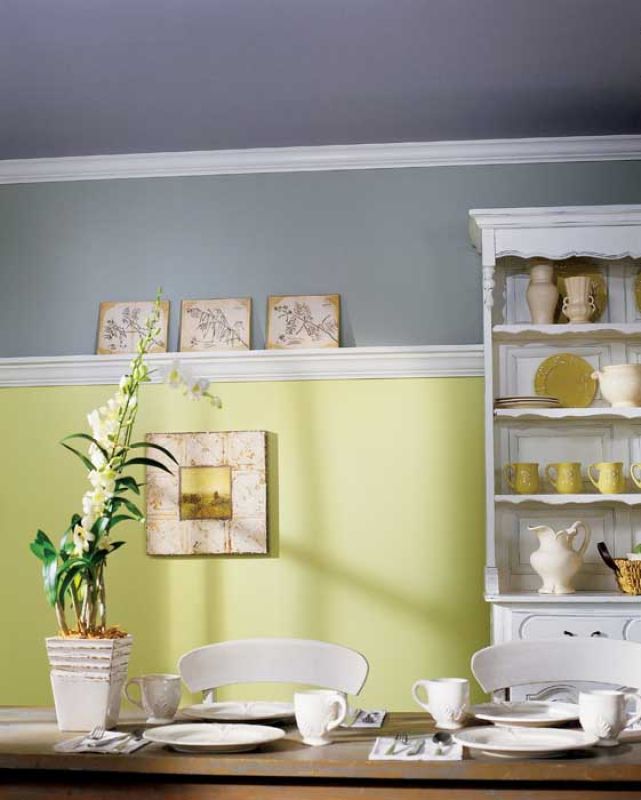 Na ścianie lateksowa farba akrylowa Aura Bath Spa, 124,33 zł/l, Benjamin Moore