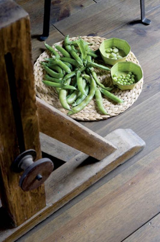 Zielony grodzek cukrowy i bób. Pierwsze smaki lata
