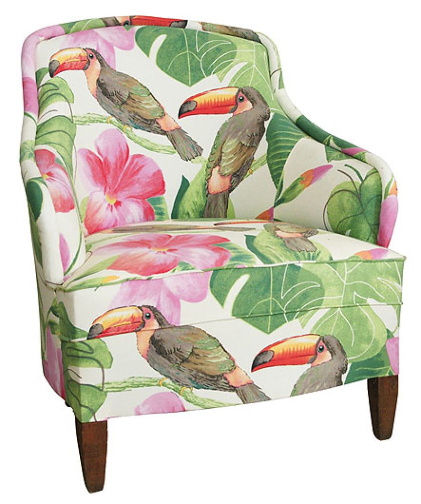 Fotelik z początku XX w. obity francuską tkaniną. Cena – 1200 zł. ATELIER EMERALD