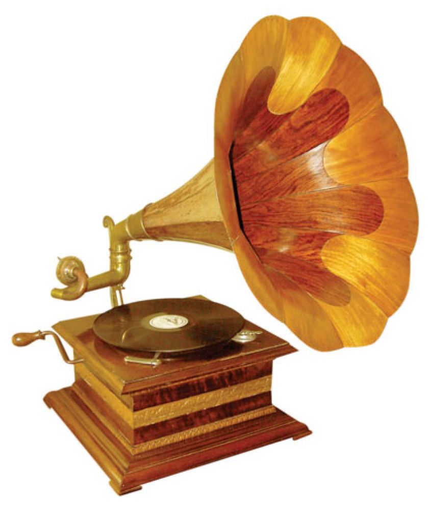 Patefony bez problemu można było dopasować do wnętrza. Zarówno tuby, jak i skrzynki nawiązywały stylistyką