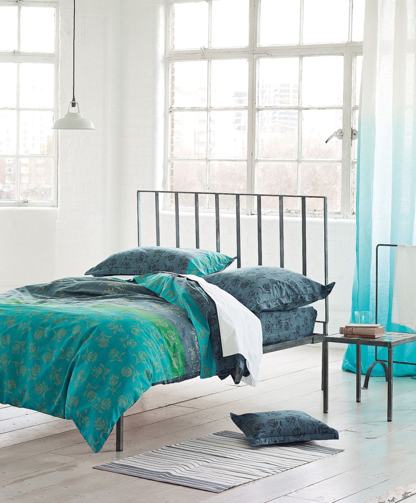 Piękna pościel i zmysłowy olejek, czyli sposób na kolorowe sny!