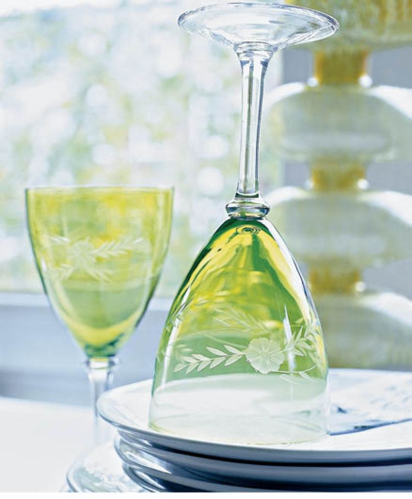 Ze szlifowanymi kwiatami. Słoneczne szkło