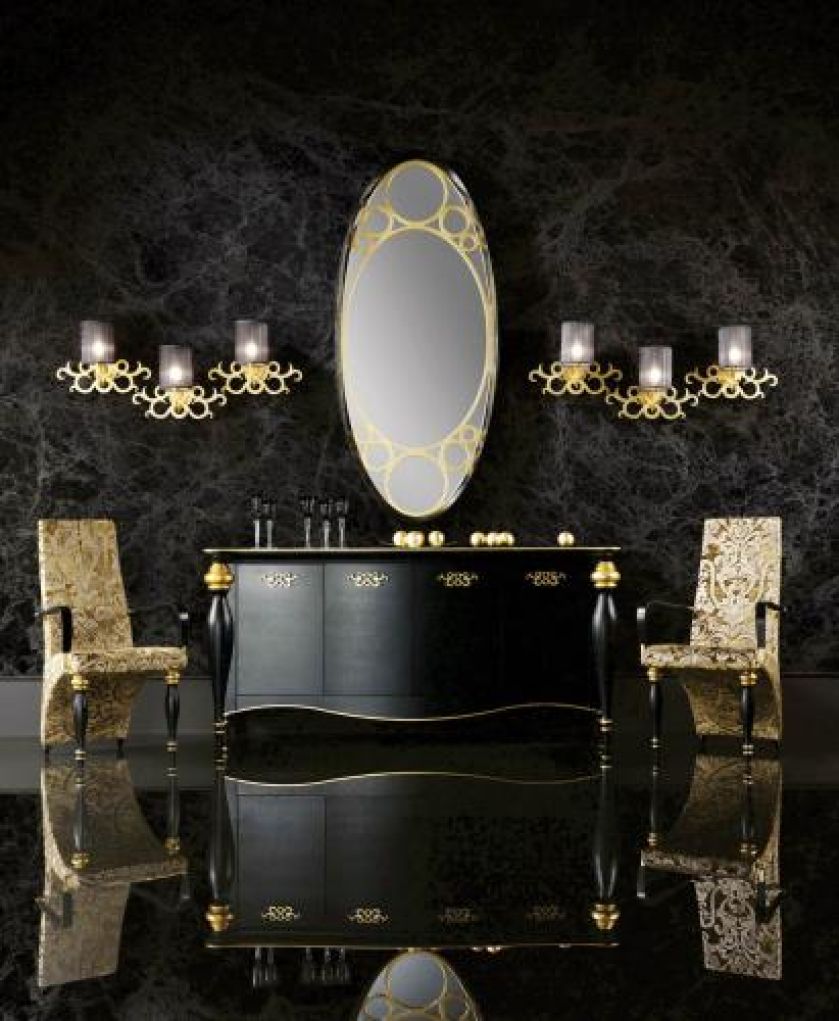 Ornamenty na meblach z kolekcji Venus pokryte są płatkami złota. Komoda kosztuje 17 100 zł, krzesło - 2400 zł,