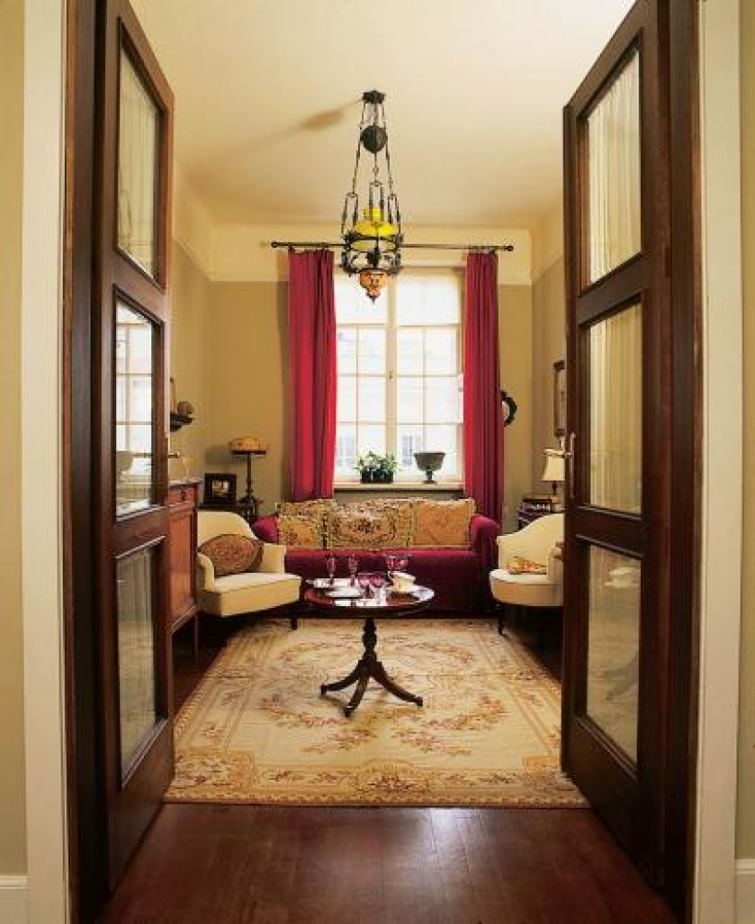 Klasyczny elegancki salon. Nowy Świat jak Nowy Jork