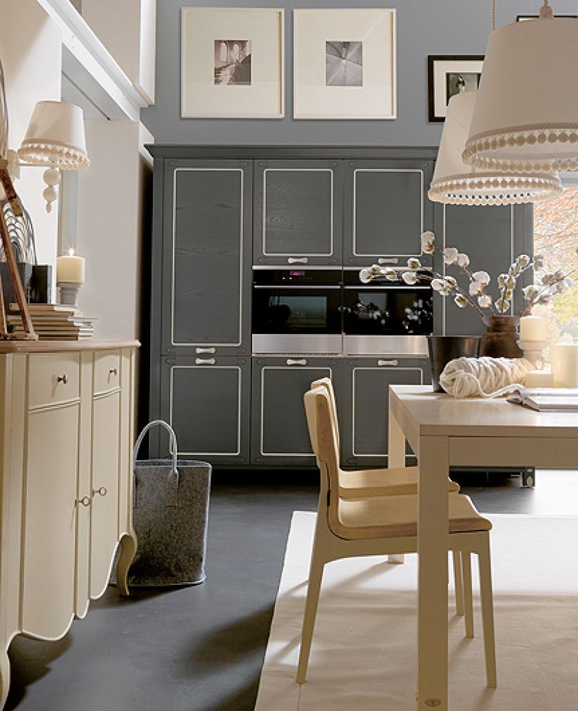 Kuchnia Le Stanze di Ann, szafki z dębu zdobione klonowymi lamówkami, Martini Mobili