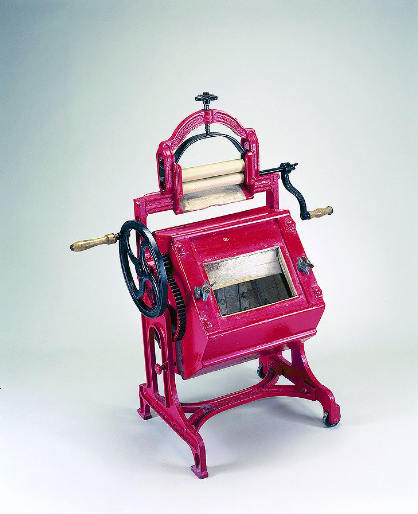 Z wyżymaczką, Thomas Bradford, Wielka Brytania, 1897 r.