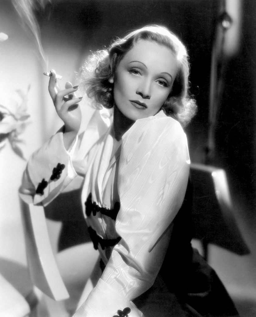 Marlena Dietrich w filmie Błękitny anioł , 1937 r.