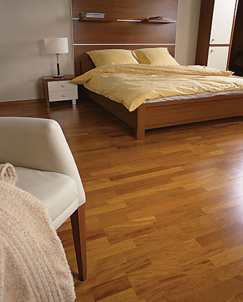 Podłoga z afrykańskiego drewna jatoba w ciepłych, soczystych, pełnych słońca kolorach. BALTIC FLOOR