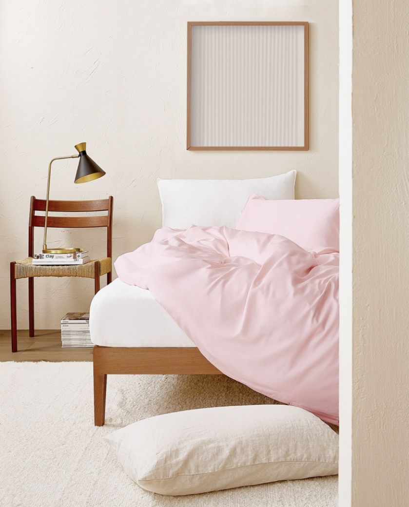 Salon, kuchnia i sypialnia w kolorach natury