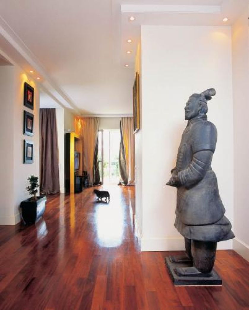 Wojownik Terakotowej Armii przypłynął z Chin. Niestety, nie jest oryginalny. Osiem tysięcy żołnierzy z wypalonej