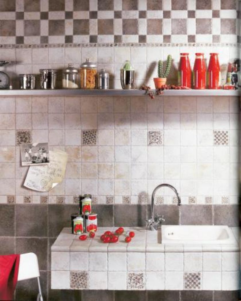 Płytki z serii Fuel: szara Gesso – 155 zł/m², ciemna – 135 zł/m², dekor Inserto Fuel – 135 zł/cztery sztuki. Yeti