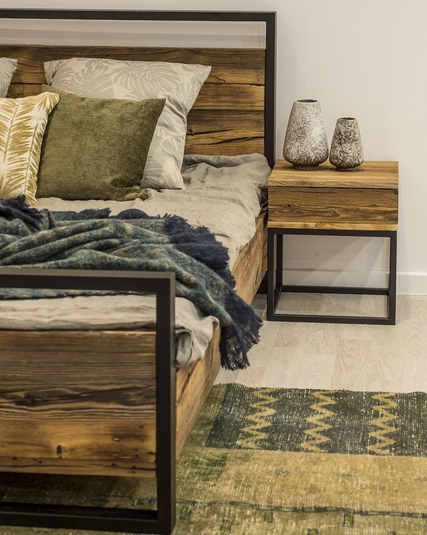 Retrowood meble z odzyskanego drewna