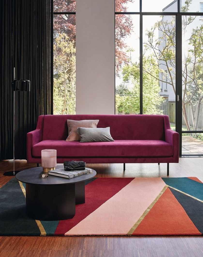 jak dobrać dywan do kanapy