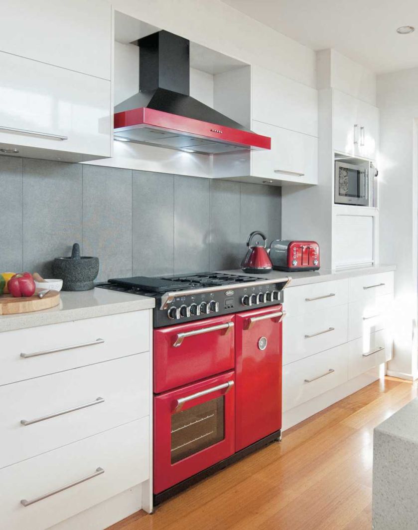 Nowoczesna kuchnia w trzech odsłonach