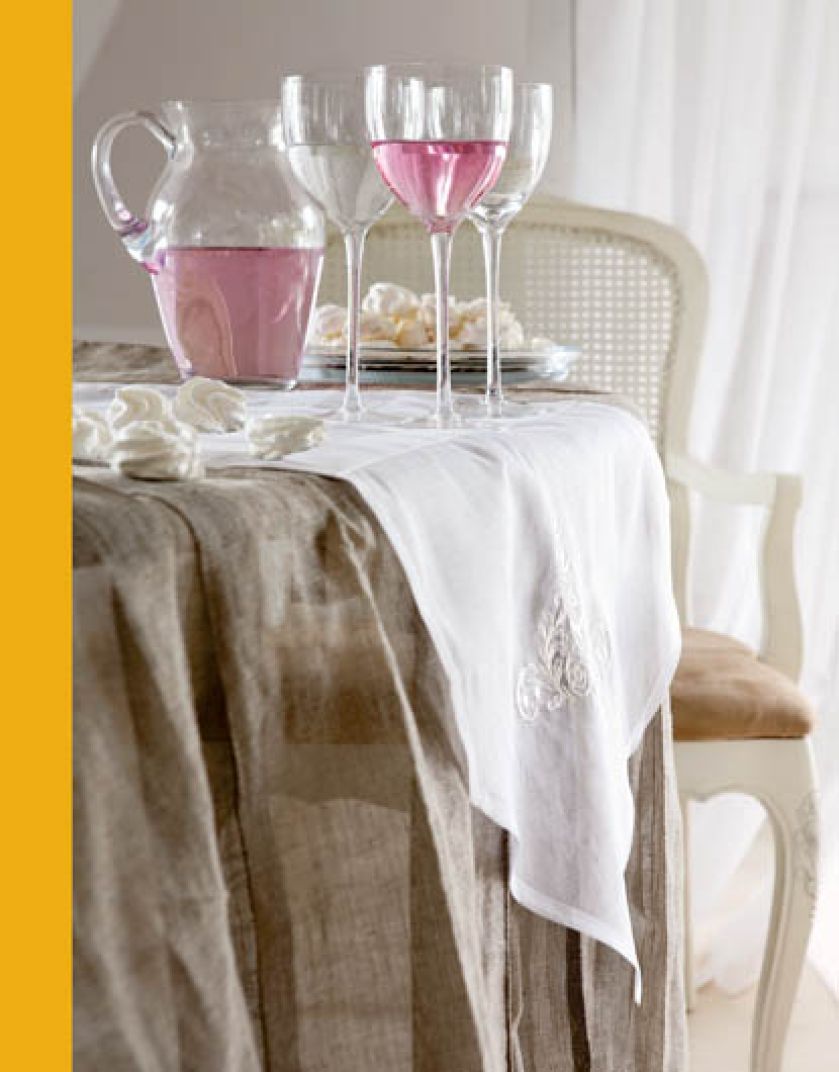 Kolekcja kieliszków do wody Marlene. Za jeden zapłacimy 31 zł. ALMIDECOR