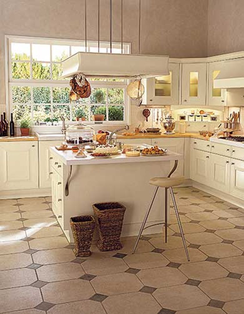 Kuchenne półki muszą być wytrzymałe i trwałe. Te w szafkach Gioconda od Massimo Iosa Ghiniego pokryto melaminą, która jest