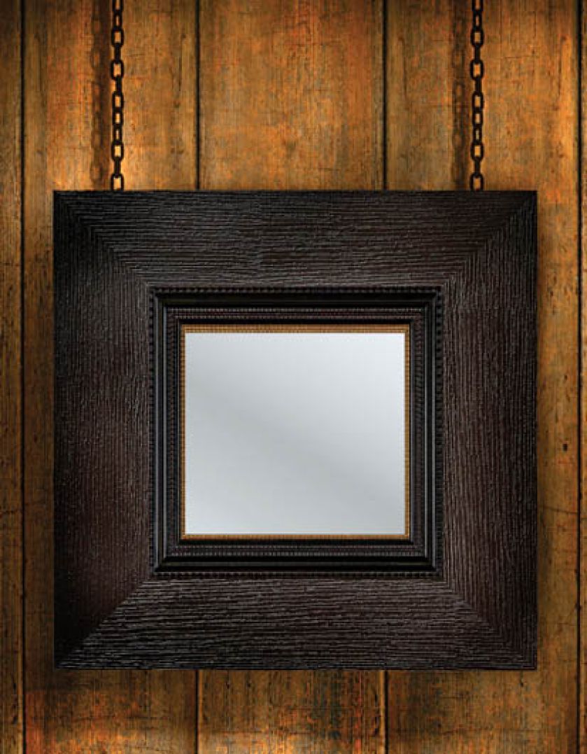 Lustro w sam raz do rustykalnych wnętrz. fot. Shutterstock