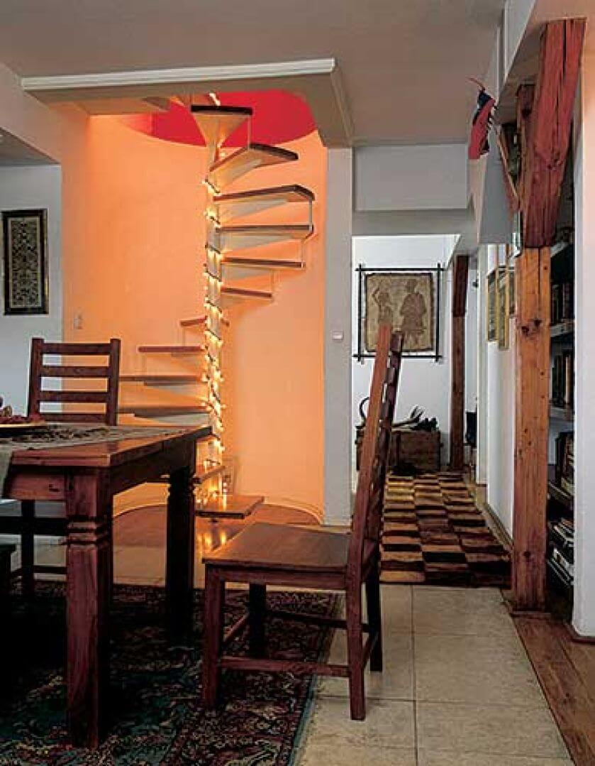 stylowe wnętrze poddasze jadalnia