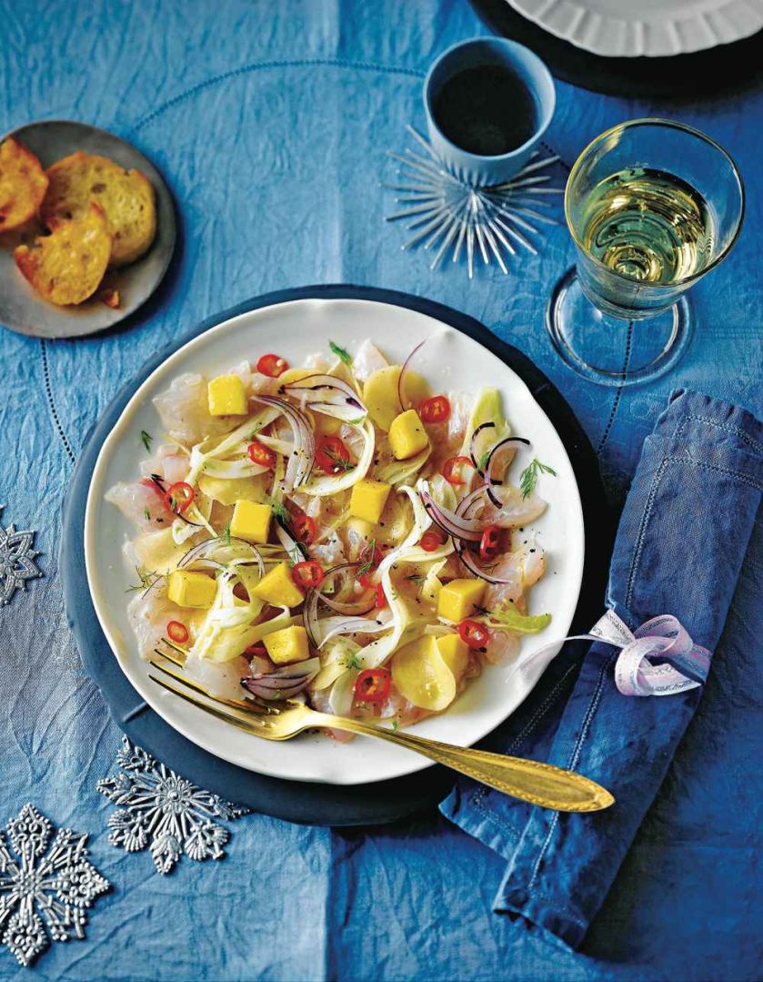 Ceviche z dorady. Przepisy na udany karnawał: co jeść w trakcie zabawy