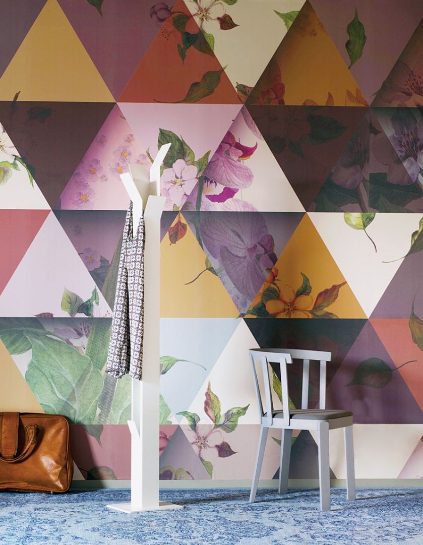 biały wieszak stojak do przedpokoju