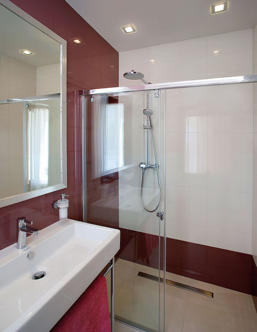 Prosta, nowoczesna i niepozbawiona koloru.