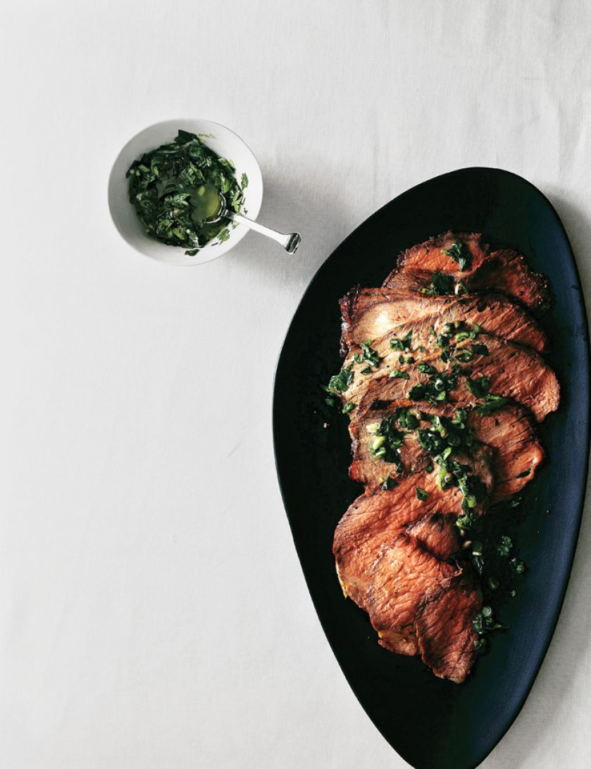Rosbef z kaparami i pietruszką. Dla miłośników steków, kotlecików, medalionów