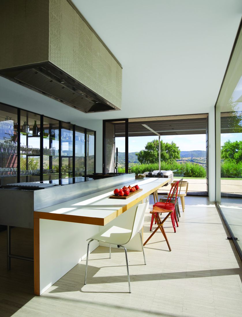 Tylko spójrzcie na toskańską rezydencję Piera Lissoniego, włoskiego projektanta i mistrza minimalizmu.