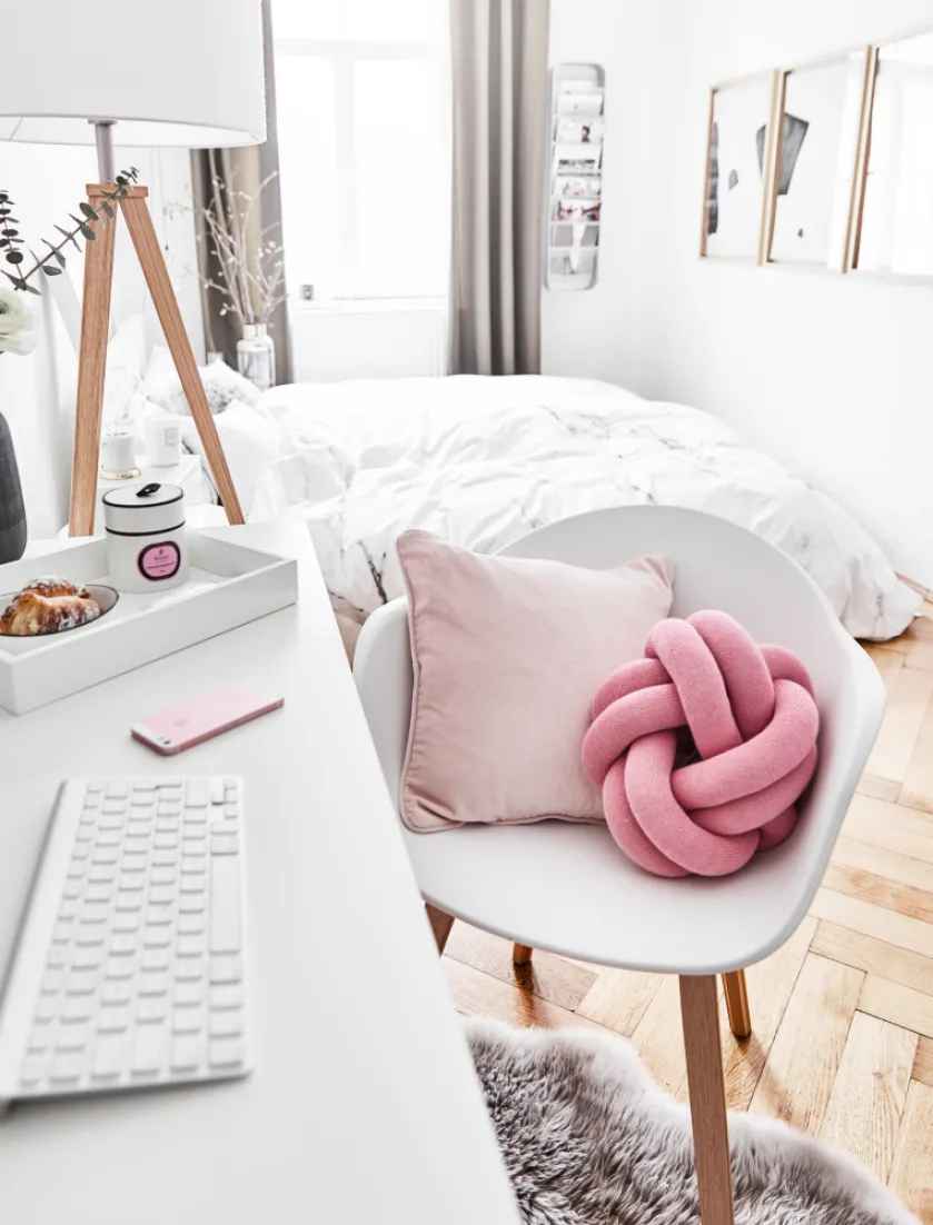 kobiecy fotel do biurka