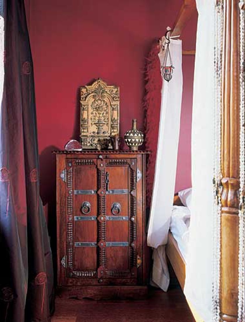 Dom urządzony pamiątkami, kolorami i inspiracjami z podróży.