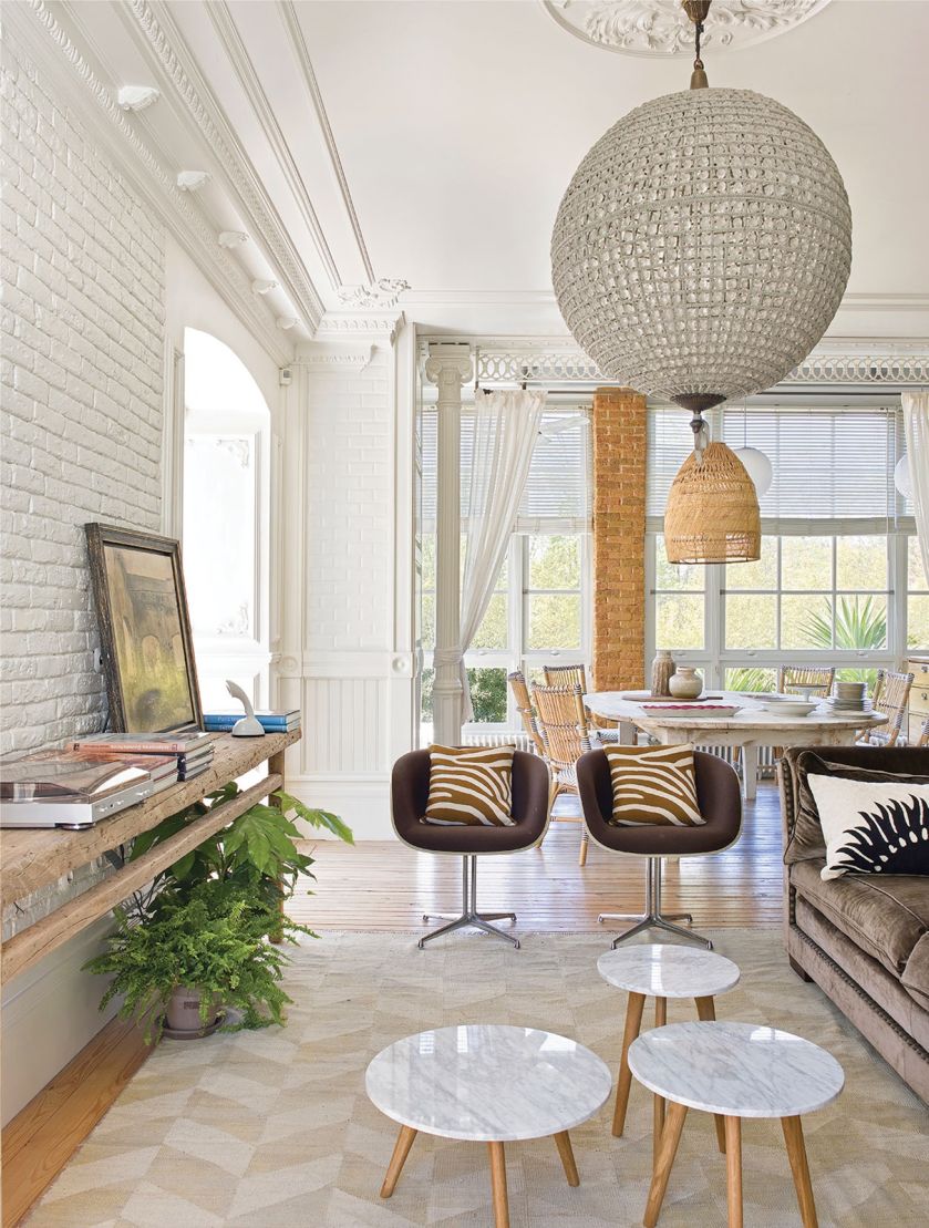 Ta hinduska willa pamięta niejedną metamorfozę: bywała restauracją, hodowano w niej szynszyle, później popadła w