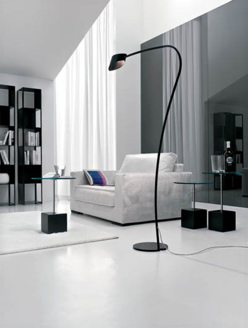 Ze stali chromowanej malowanej na czarno, biało lub czerwono, od 410 euro. STUDIO ITALIA