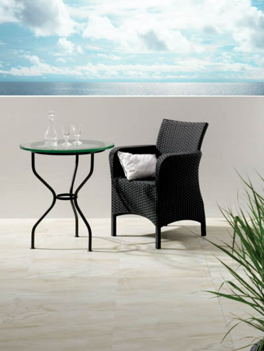 Płyty Cream Lappato. CERSANIT. Meble na taras
