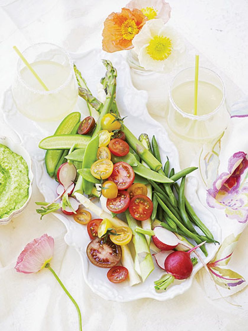 Chrupiące warzywa z dipem groszkowym