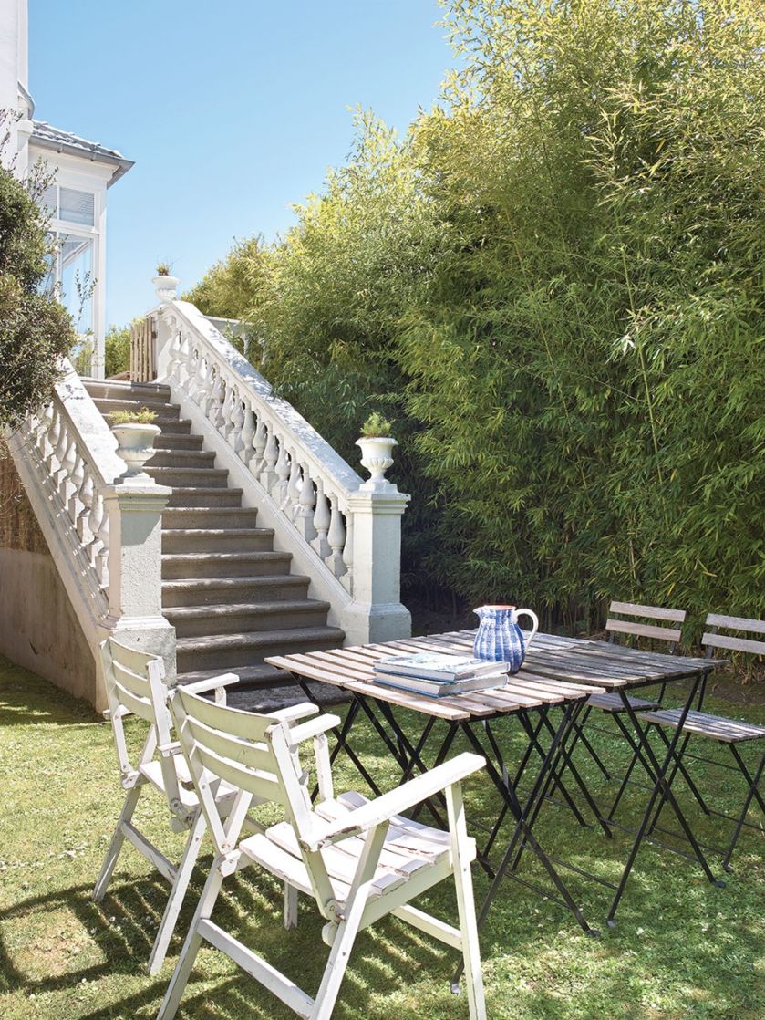 Ta hinduska willa pamięta niejedną metamorfozę: bywała restauracją, hodowano w niej szynszyle, później popadła w