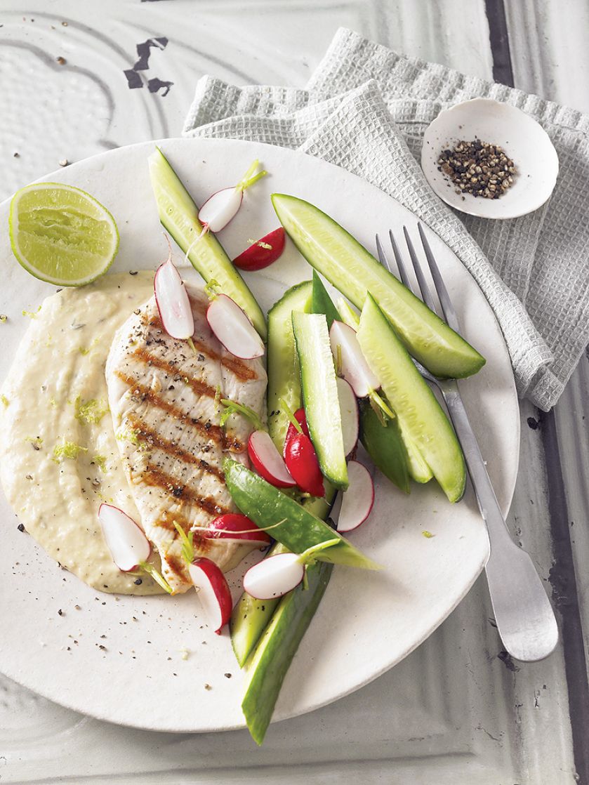 Kurczak z pastą fasolową. Nowalijki w stylu orientalnym