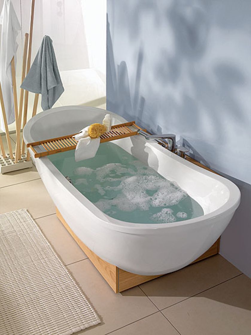 Model z serii MyNature, akryl, za ok. 22 500 zł. VILLEROY BOCH