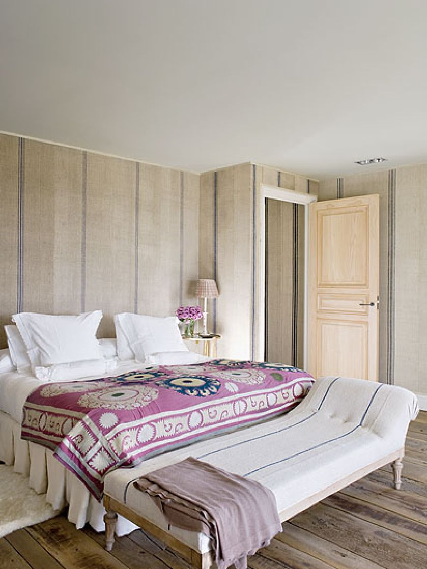 Narzuta na łóżko przyjechała z Uzbekistanu.