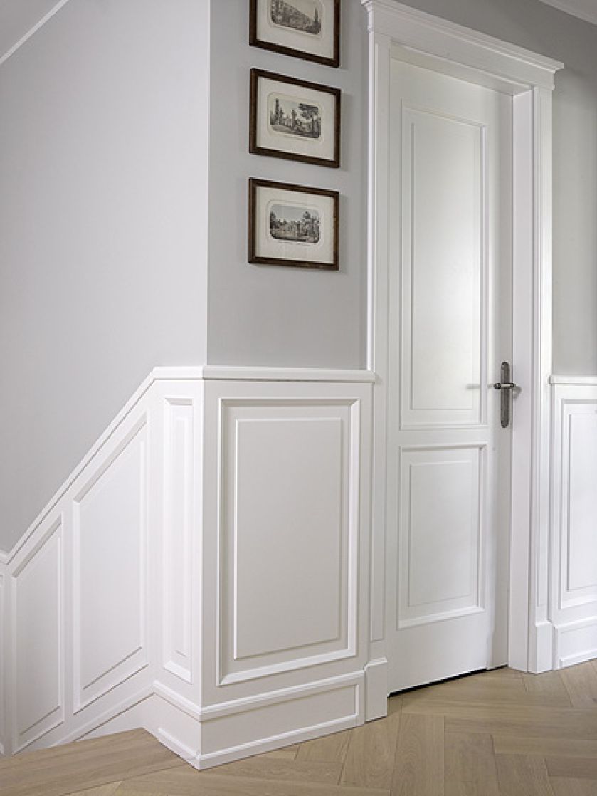 Stylowa boazeria niczym z kultowych nowojorskich apartamentów.