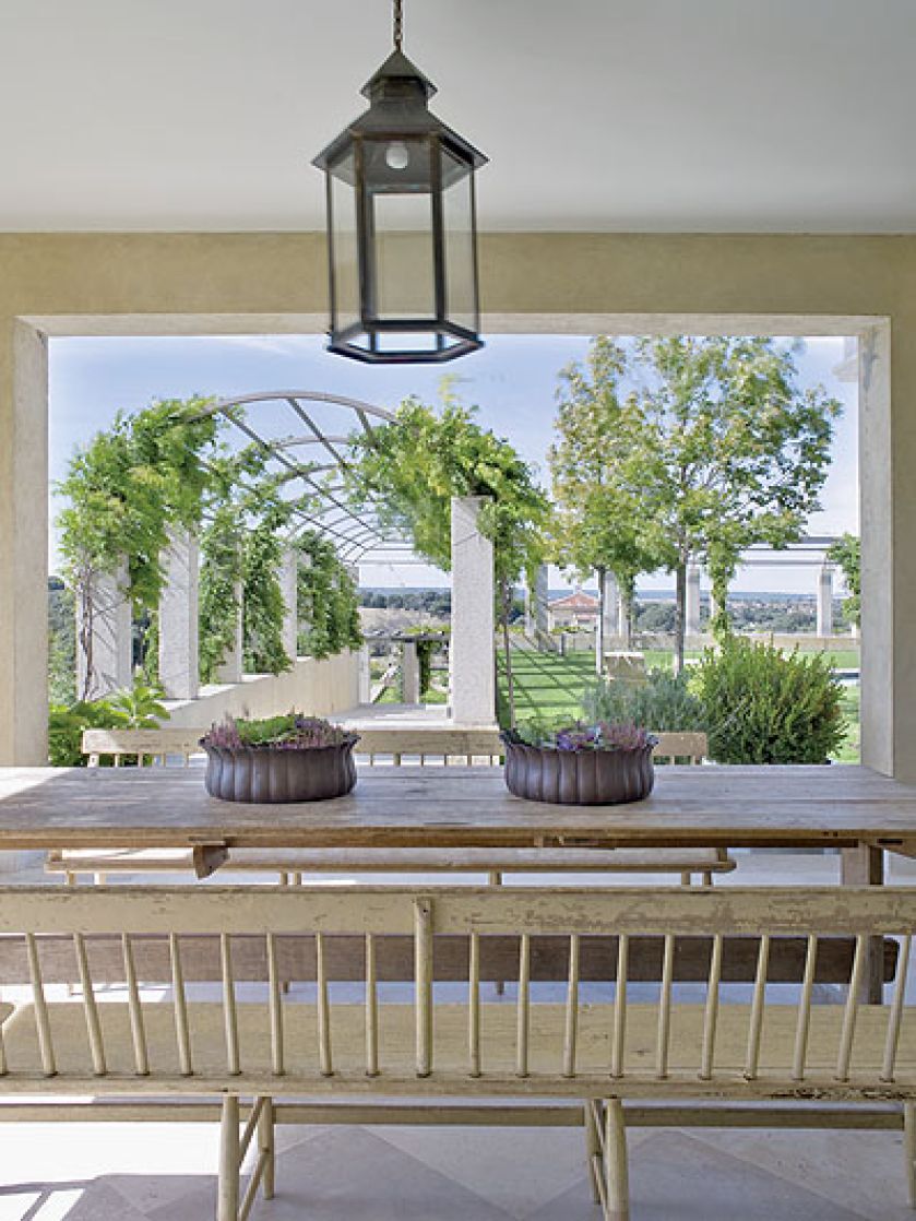 W tym domu wszytko zostało zaplanowane - nawet widok z okna: na pola pszenicy i dębowe lasy od południa,