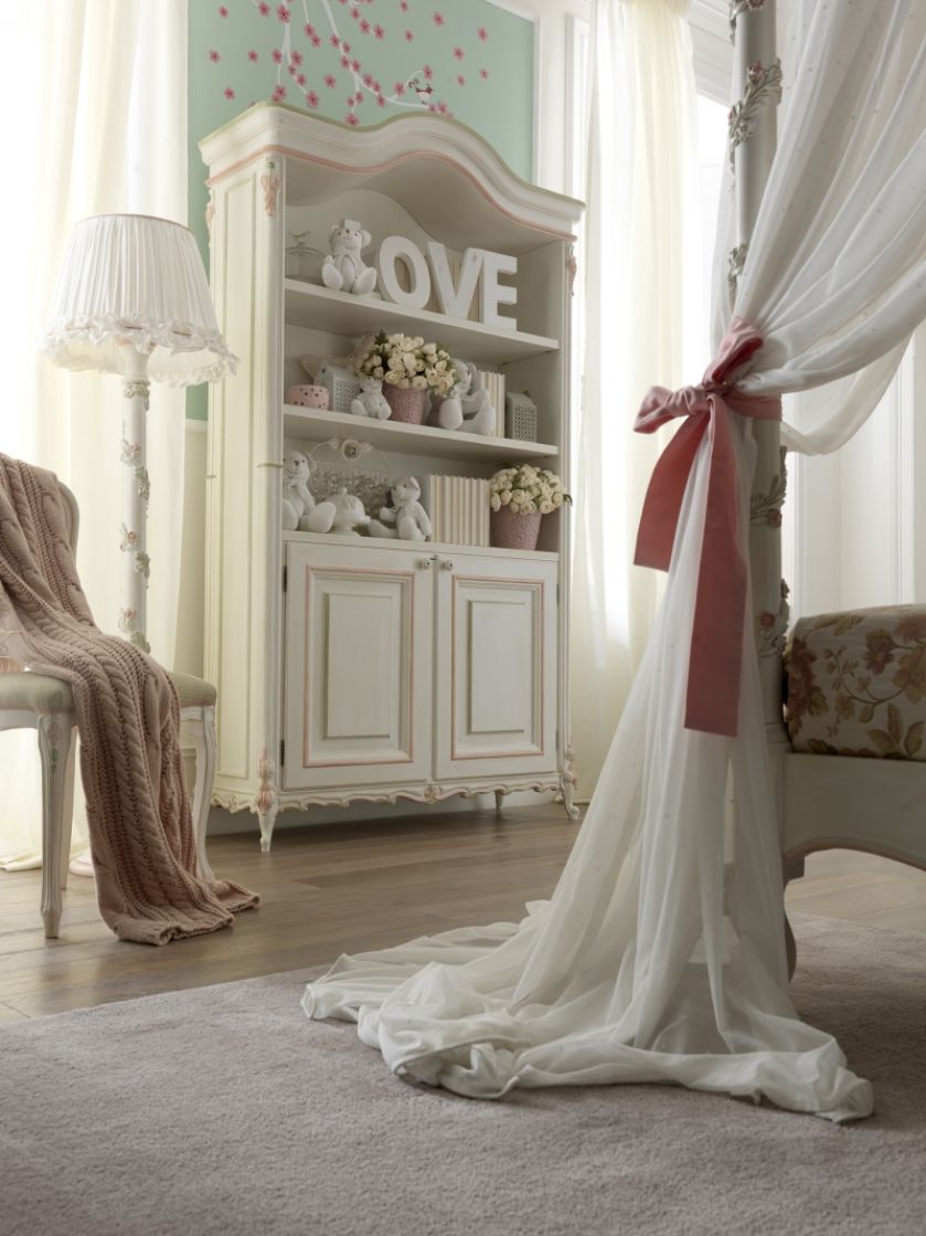 Poranek infantki - stylowa sypialnia