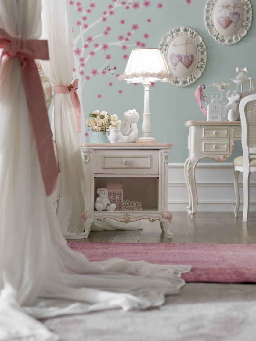 Poranek infantki - stylowa sypialnia