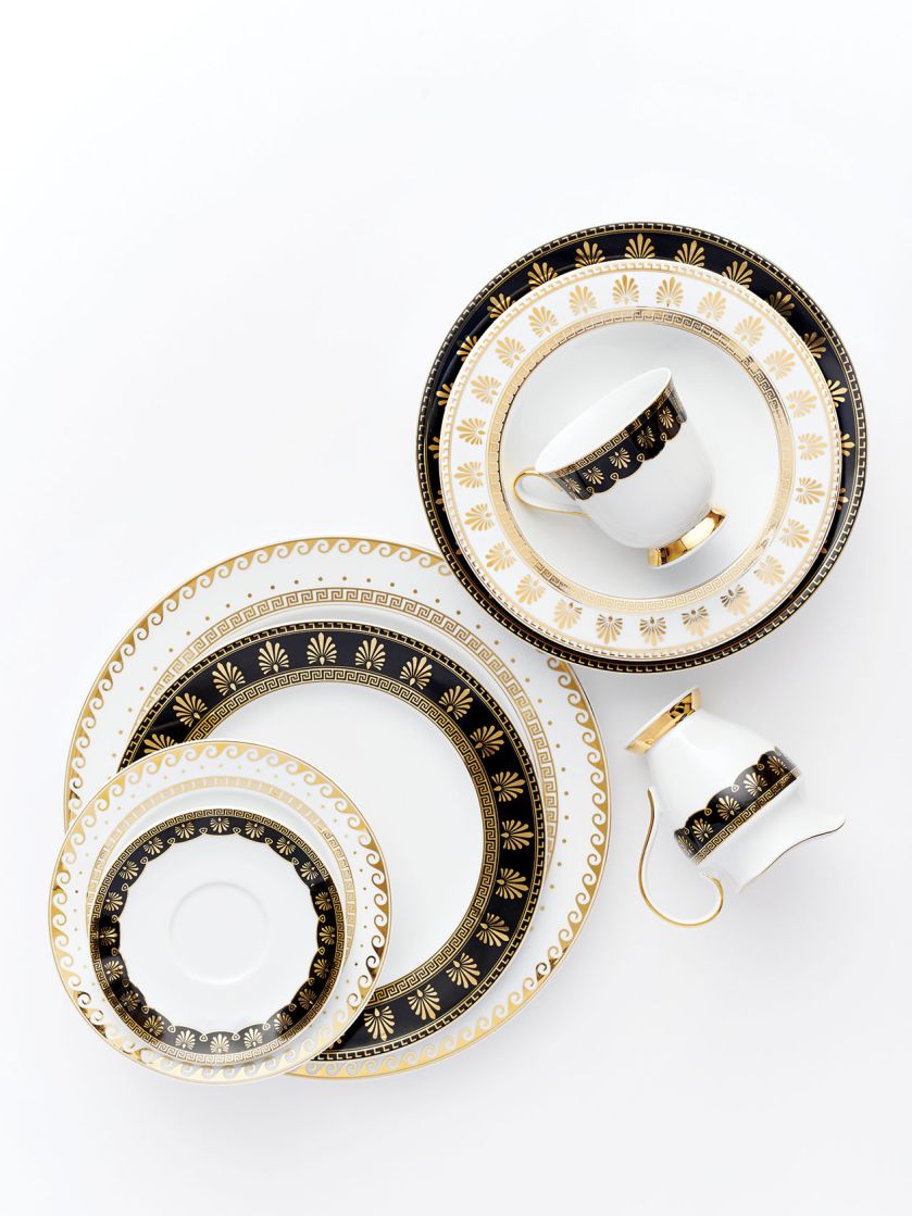 Serwis Astra Ellada z klasycznym złotym ornamentem – FABRYKA PORCELANY W ĆMIELOWIE