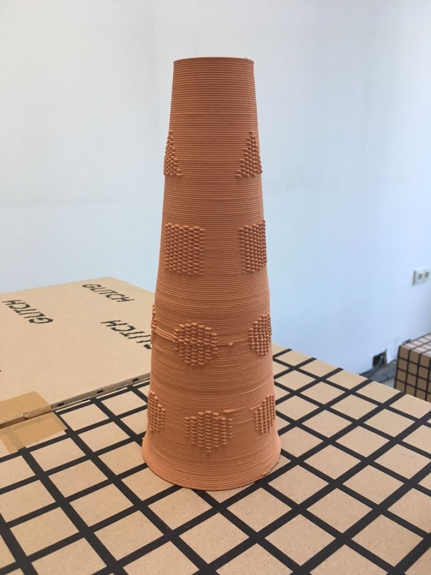 Lampy, wazony, świeczniki i miniszklarnie UAU project wydrukowane na drukarce 3D są ekologiczne, nowoczesne i bajecznie