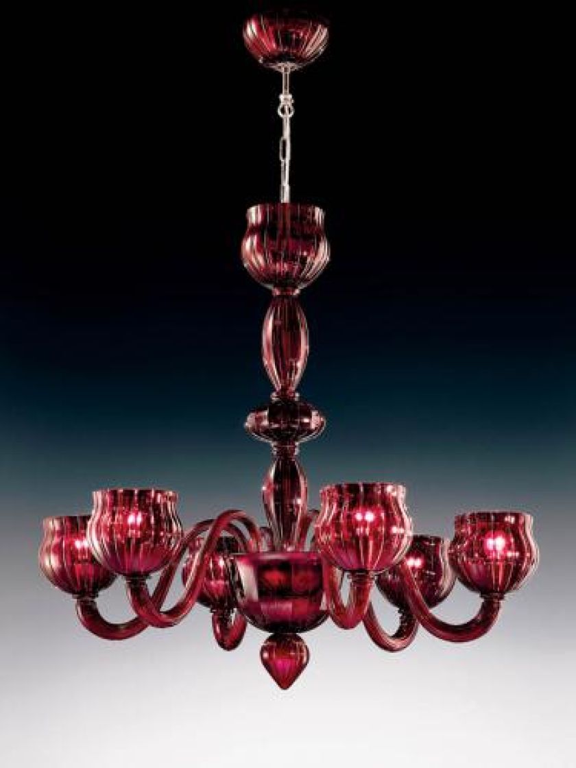 Accademia może mieć również ramiona skierowane w dół, od firmy Voltolina. HEBAN