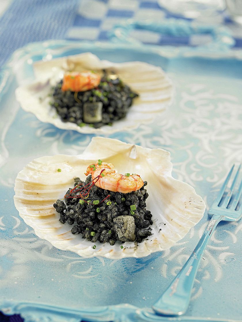 Czarny ryż z krewetkami. Smaki południowych wód