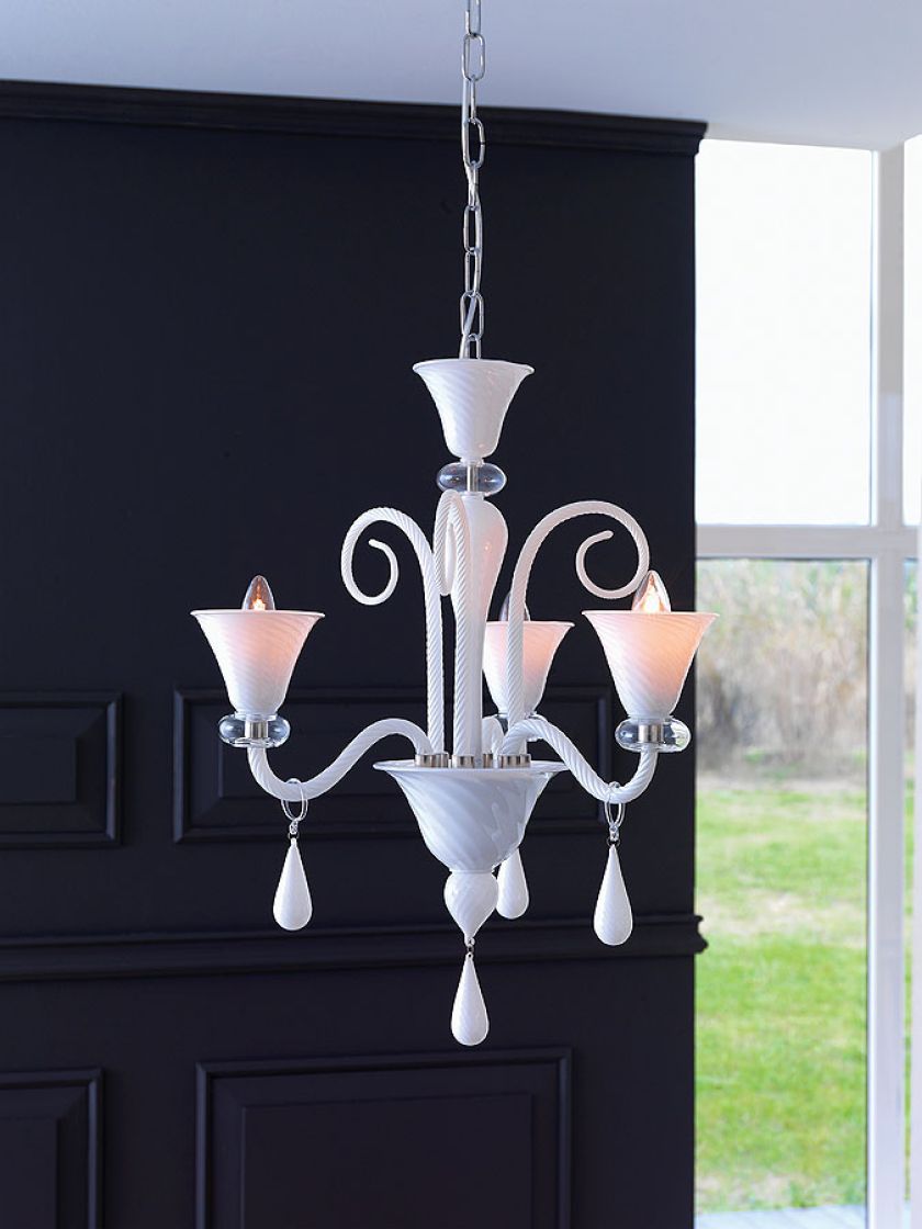 Eleganckie i stylowe lampy do jadalni lub salonu.