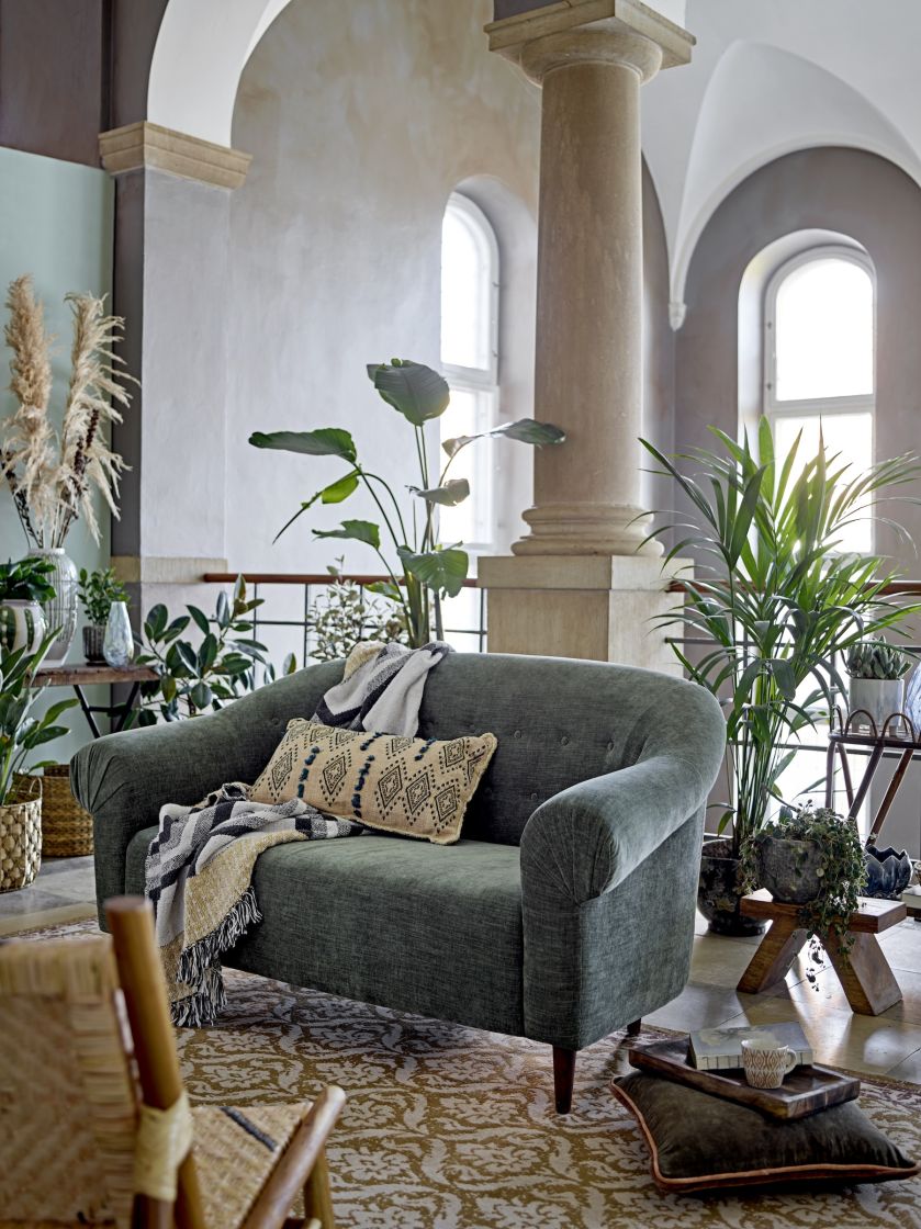 sofa w klasycznym stylu