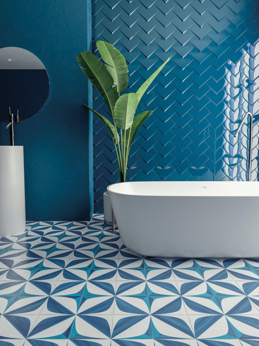 jak ułożyć płytki na ścianie w łazience