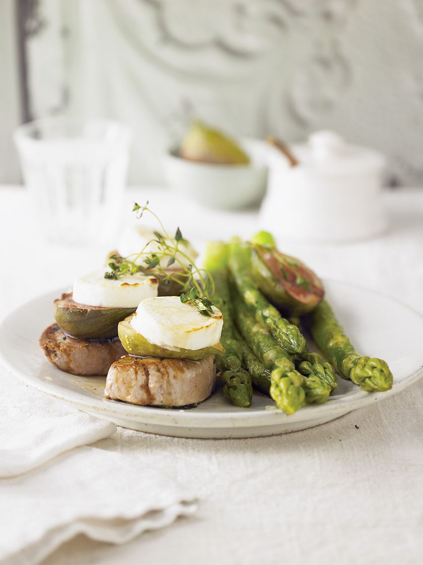 Medaliony wieprzowe. Nowalijki w stylu orientalnym