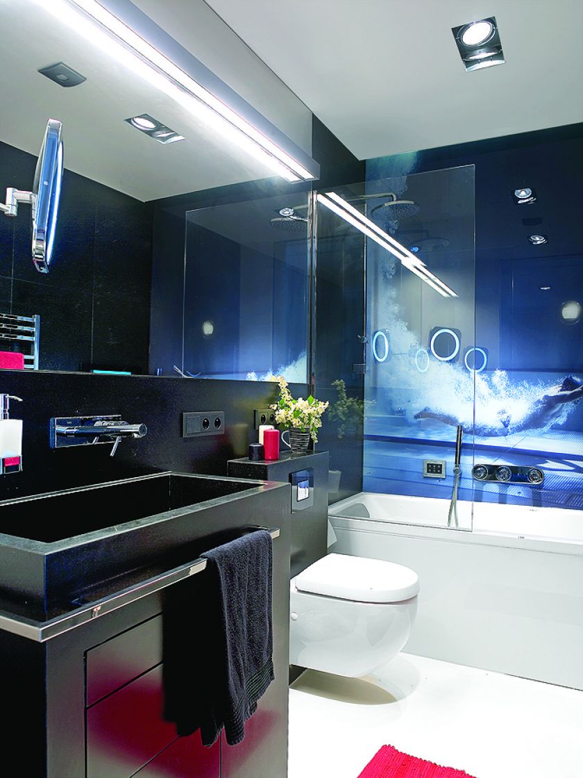 Mogłoby być większe, ale coś za coś. To mieszkanie jest w sercu stolicy, dwa kroki od słodkiego Wedla.